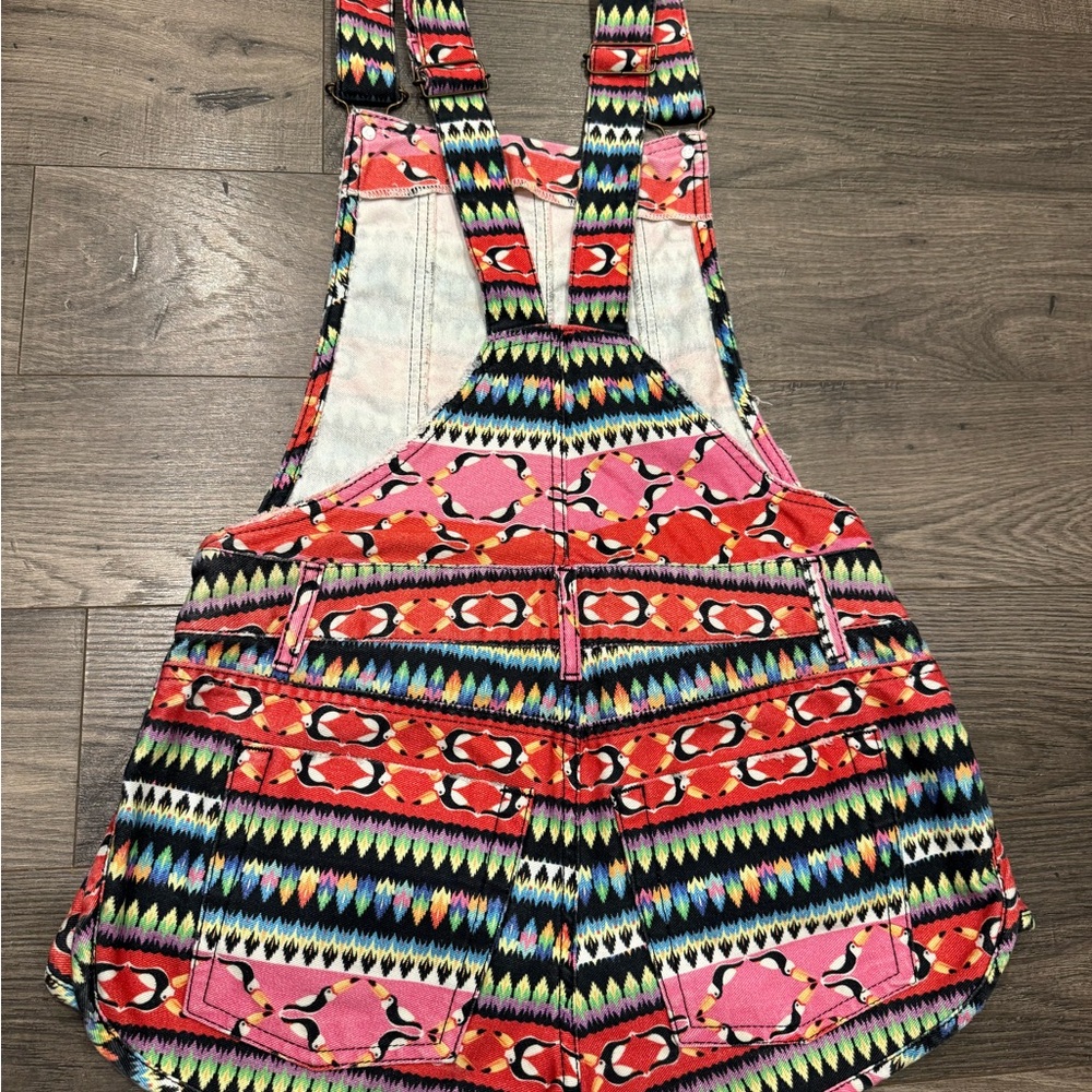 FARM Rio OS Petite Overall Shorts. Toucan Print. Funky, Beach, Colorful, Vibrant - Picture 3 of 9